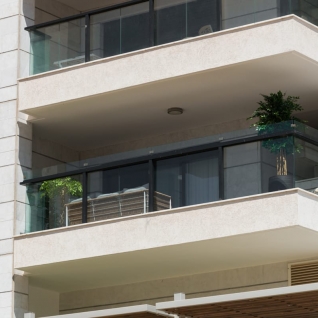 הגבהת מעקה | הסורג השקוף