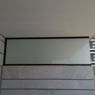 מחיצות זכוכית | הסורג השקוף